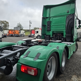 DAF - XF - 2023/2023 - Verde - Sob Consulta