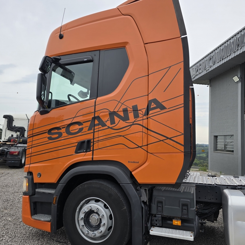 SCANIA - R-450 A6X2 - 2020/2021 - Laranja - Sob Consulta