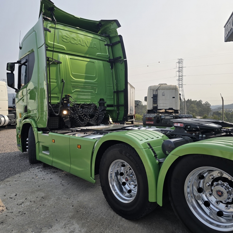 SCANIA - R-500 - 2023/2024 - Verde - Sob Consulta