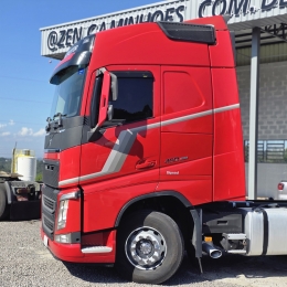 VOLVO - FH - 2021/2021 - Vermelha - Sob Consulta