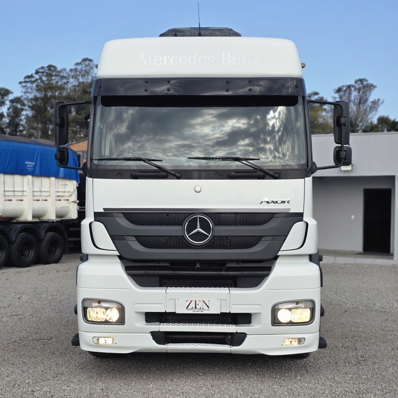 MERCEDES-BENZ - AXOR 2041 - 2018/2019 - Branca - Sob Consulta