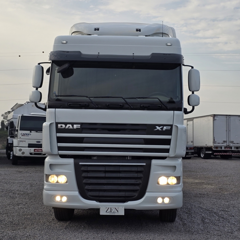 DAF - XF 105 - 2018/2018 - Branca - Sob Consulta