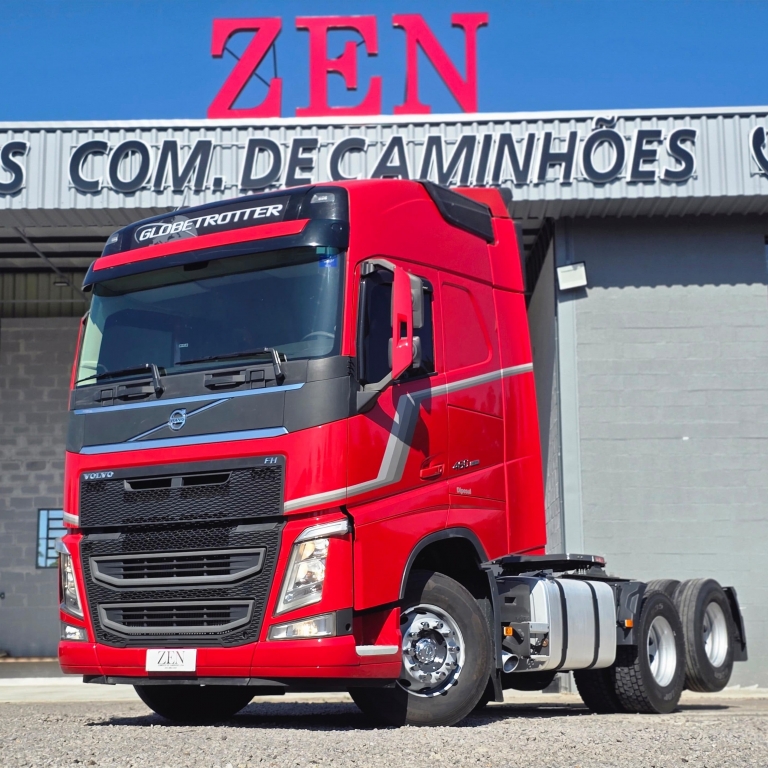 VOLVO - FH - 2021/2021 - Vermelha - Sob Consulta